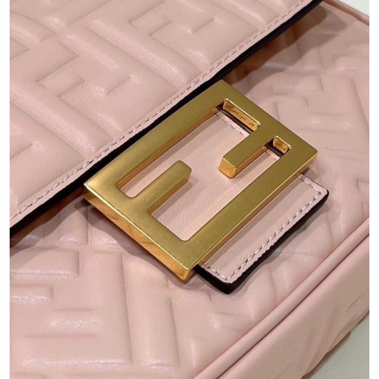 Replica Baguette Chain Midi Bag Nappa Pink Replica Baguette Chain Midi Bag Nappa Pink