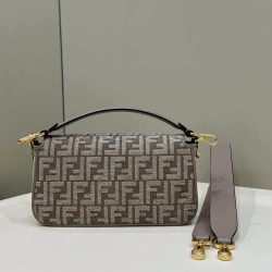 Replica 8BR600 Baguette Chain Midi FF tapestry fabric bag gray