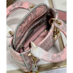 Replica Christian Dior Mini Lady D-Lite Bag Pink Replica Christian Dior Mini Lady D-Lite Bag Pink