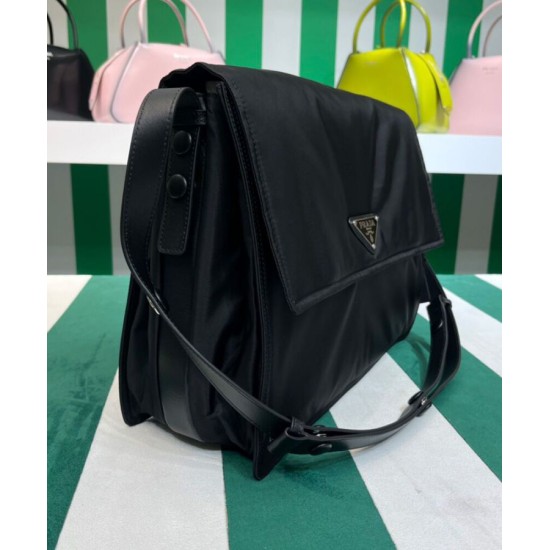 Fake Prada Re-Nylon Large Padded Shoulder Bag 1BD256 Black Replica Replica Prada Re-Nylon Large Padded Shoulder Bag 1BD256 Black