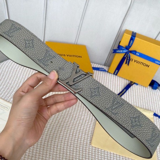 Replica Louis Vuitton LV Shape MNG Climbing 40MM Reversible Belt M0572V