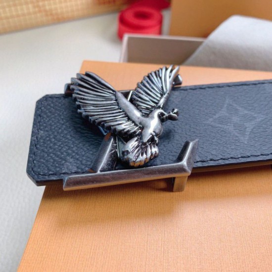 Replica Louis Vuitton LV Dove 40MM Reversible Belt In Monogram Eclipse Canvas M0576V Fake Louis Vuitton LV Dove 40MM Reversible Belt In Monogram Eclipse Canvas M0576V Replica