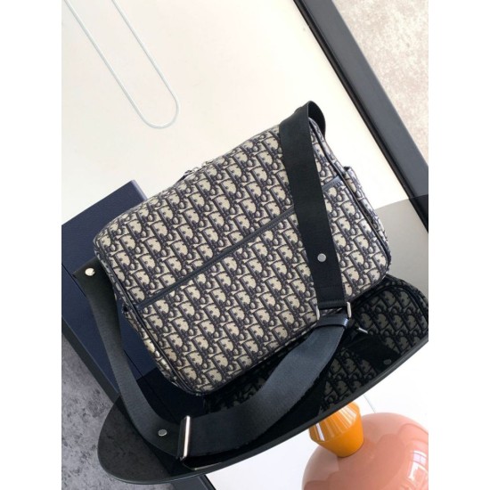 Fake Dior Changing Bag Dior Oblique Canvas Blue Replica Fake Dior Changing Bag Dior Oblique Canvas Blue Replica