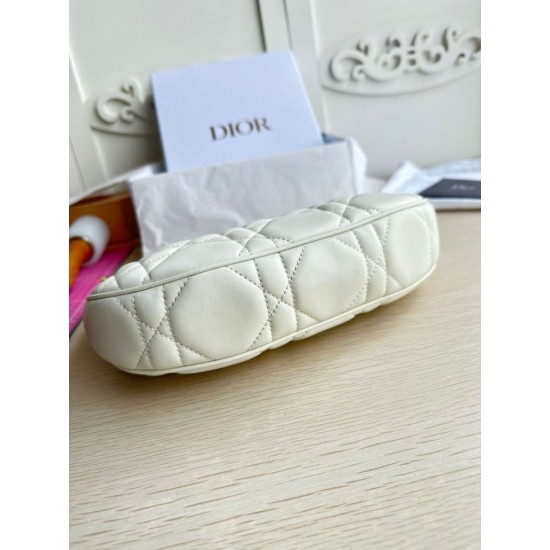 Fake Dior CD Lounge Shoulder Bag White Macrocannage Lambskin Replica Replica Dior CD Lounge Shoulder Bag White Macrocannage Lambskin