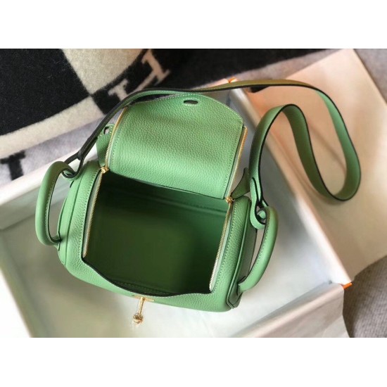 Replica Hermes Lindy Mini Bag Green Clemence Calfskin Replica Hermes Lindy Mini Bag Green Clemence Calfskin