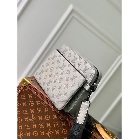 Replica Louis Vuitton Trio Messenger Bag in Monogram-embossed Leather M46603 Replica Louis Vuitton Trio Messenger Bag in Monogram-embossed Leather M46603
