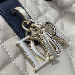 Super Clone Replica Dior Toujours Small/Medium/Large Tote Bag in Macrocannage Calfskin in Powder Beige Top Replica Dior Toujours Small/Medium/Large Tote Bag in Macrocannage Calfskin in Powder Beige