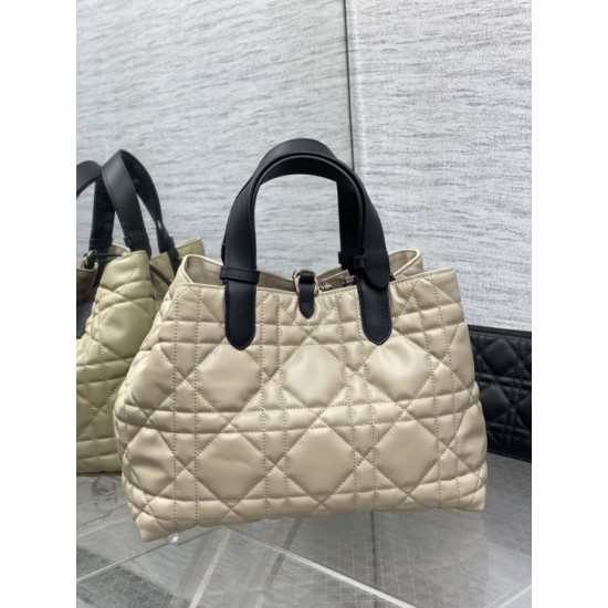 Super Clone Replica Dior Toujours Small/Medium/Large Tote Bag in Macrocannage Calfskin in Powder Beige Top Replica Dior Toujours Small/Medium/Large Tote Bag in Macrocannage Calfskin in Powder Beige