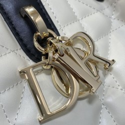 Top Replica Dior Toujours Small/Medium/Large Tote Bags in Macrocannage Calfskin in White