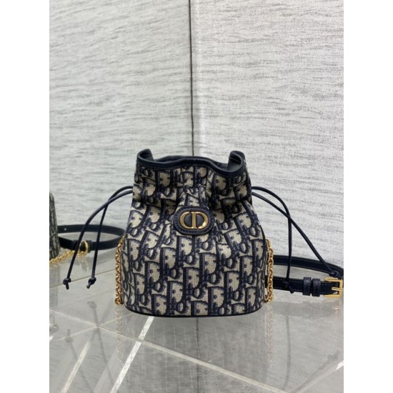 Top Replica Dior 30 Montaigne Mini Dior Oblique Jacquard Drawstring Bucket Bag in Blue