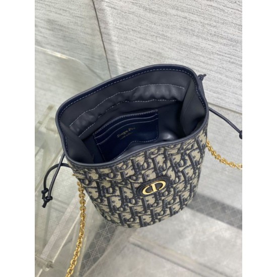 Top Replica Dior 30 Montaigne Mini Dior Oblique Jacquard Drawstring Bucket Bag in Blue