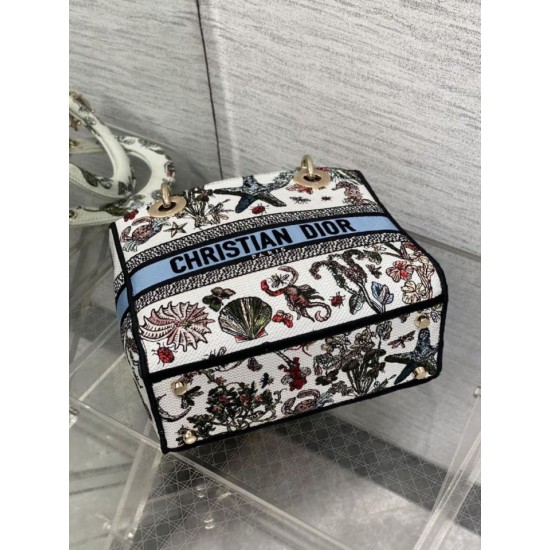 Super Clone Replica Dior Medium Lady D-Lite Bag with Constellation embroidery in Blue/White Top Replica Dior Medium Lady D-Lite Bag with Constellation embroidery in Blue/White