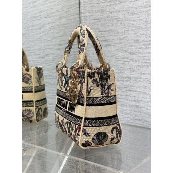 Super Clone Replica Dior Medium Lady D-Lite Canvas Embroidered Cabinet De Curiosites Bag in Beige Top Replica Dior Medium Lady D-Lite Canvas Embroidered Cabinet De Curiosites Bag in Beige