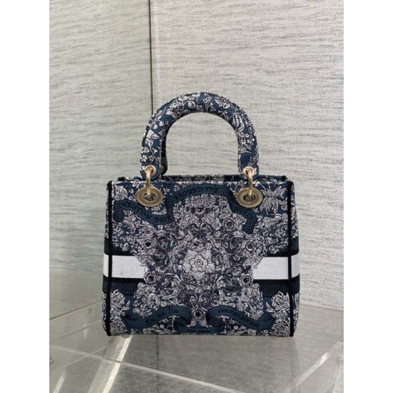 Super Clone Replica Dior Medium Lady D-Lite Bag with Blue/White Toile de Jouy Embroidery Top Replica Dior Medium Lady D-Lite Bag with Blue/White Toile de Jouy Embroidery