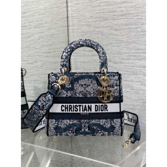 Super Clone Replica Dior Medium Lady D-Lite Bag with Blue/White Toile de Jouy Embroidery Top Replica Dior Medium Lady D-Lite Bag with Blue/White Toile de Jouy Embroidery