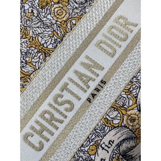 Super Clone Replica Christian Dior Medium Lady D-Lite Bag with Embroidered Milk Motif Top Replica Christian Dior Medium Lady D-Lite Bag with Embroidered Milk Motif