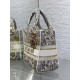 Super Clone Replica Christian Dior Medium Lady D-Lite Bag with Embroidered Milk Motif Top Replica Christian Dior Medium Lady D-Lite Bag with Embroidered Milk Motif