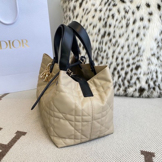 Top Replica Dior Toujours Medium Macrocannage Bag, Light Blue/Black
