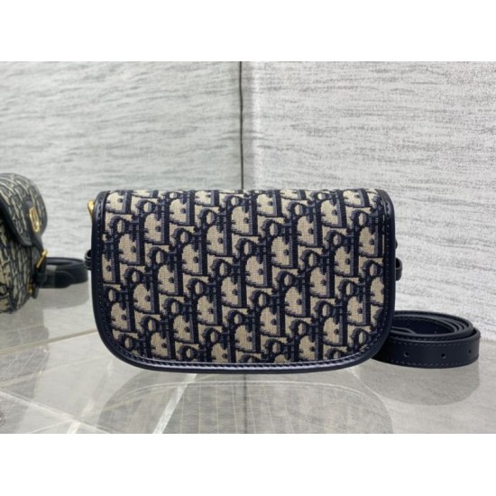 Top Replica Medium East-West Dior Oblique jacquard bag in black