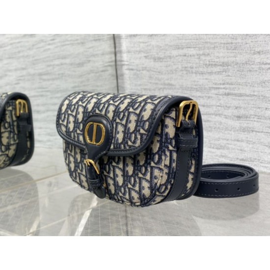 Top Replica Medium East-West Dior Oblique jacquard bag in black