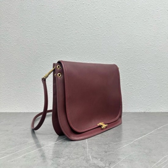 Top Replica Celine Soft Triomphe Besace shoulder bag in burgundy