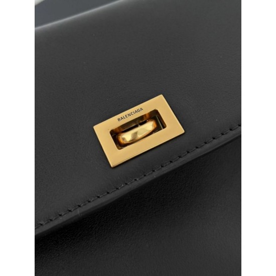 Top Replica Balenciaga Rodeo Medium shoulder bag in black and gold