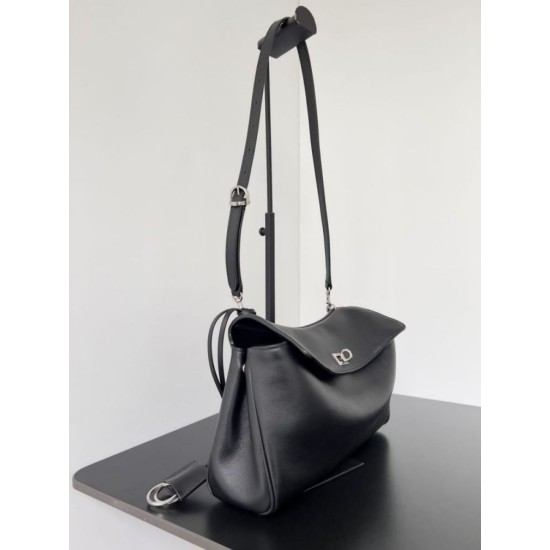 Top Replica Balenciaga Rodeo Medium shoulder bag in black and silver