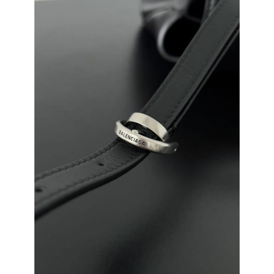 Top Replica Balenciaga Rodeo Medium shoulder bag in black and silver