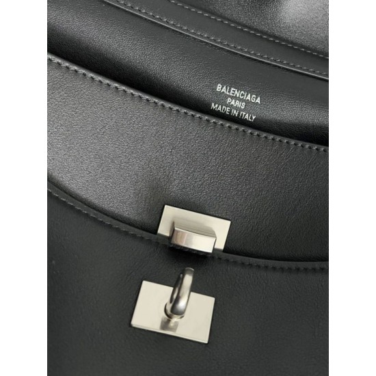 Top Replica Balenciaga Rodeo Medium shoulder bag in black and silver
