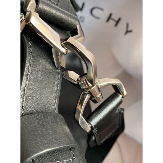 Top Replica Givenchy Nightingale bag in black