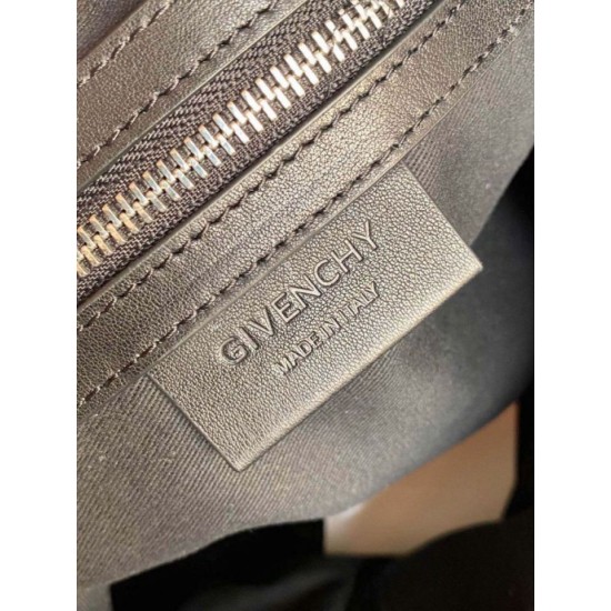 Top Replica Givenchy Nightingale bag in black
