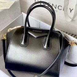 Top Replica Givenchy Antigona Mini tote bag in black leather