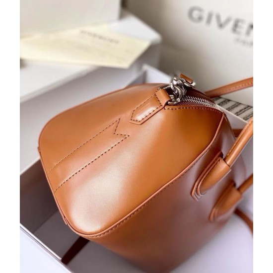 Top Replica Givenchy Antigona Mini tote bag in brown leather