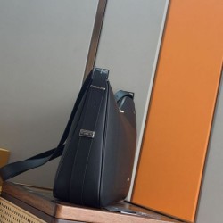 Super Clone Replica Men's Dior Large Dior Slider Zipped Hobo Bag in Black Top Replica Men's Dior Large Dior Slider Zipped Hobo Bag in Black