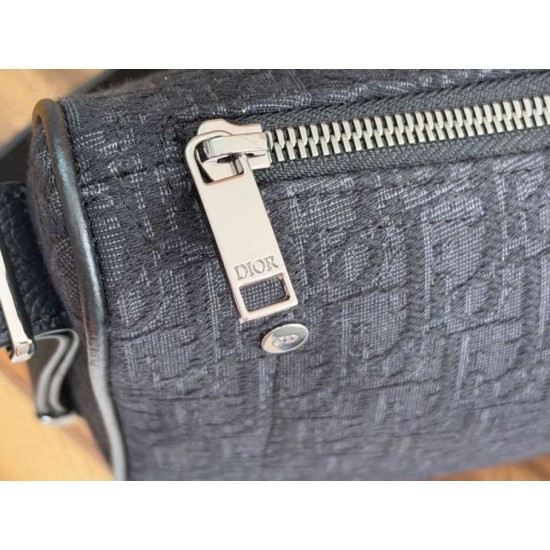 Super Clone Replica Men's Dior Medium Dior Slider Zipped Hobo Bag in Dior Oblique Jacquard in Black Top Replica Men's Dior Medium Dior Slider Zipped Hobo Bag in Dior Oblique Jacquard in Black