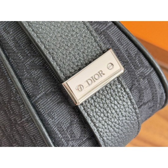 Super Clone Replica Men's Dior Medium Dior Slider Zipped Hobo Bag in Dior Oblique Jacquard in Black Top Replica Men's Dior Medium Dior Slider Zipped Hobo Bag in Dior Oblique Jacquard in Black