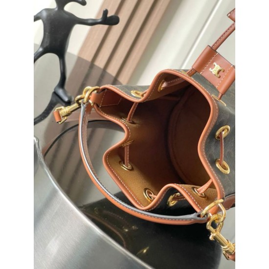 Super Clone Replica Celine Clara Triomphe Bucket Bag Top Replica Celine Clara Triomphe Bucket Bag