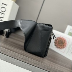 Super Clone Replica Loewe Classic Small Puzzle Edge Bum Bag in Black Top Replica Loewe Classic Small Puzzle Edge Bum Bag in Black