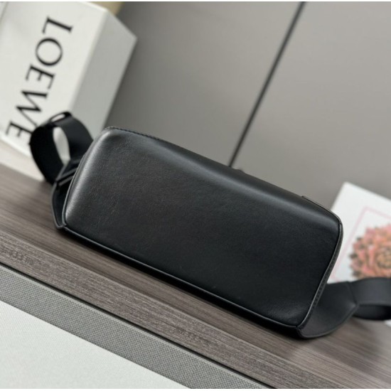 Super Clone Replica Loewe Classic Small Puzzle Edge Bum Bag in Black Top Replica Loewe Classic Small Puzzle Edge Bum Bag in Black
