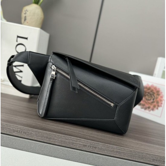 Super Clone Replica Loewe Classic Small Puzzle Edge Bum Bag in Black Top Replica Loewe Classic Small Puzzle Edge Bum Bag in Black