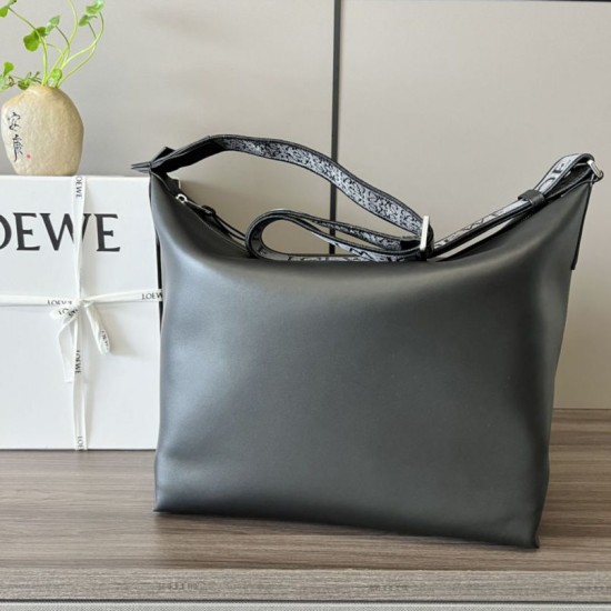 Super Clone Replica Loewe Small Cubi Crossbody Bag in Black Top Replica Loewe Small Cubi Crossbody Bag in Black