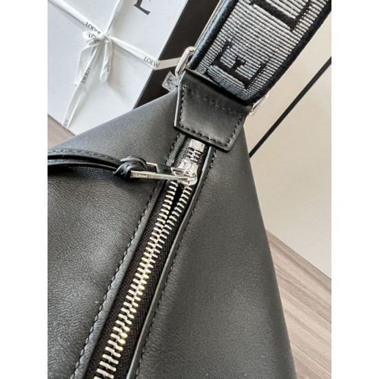 Super Clone Replica Loewe Small Cubi Crossbody Bag in Black Top Replica Loewe Small Cubi Crossbody Bag in Black