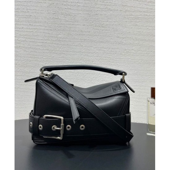 Super Clone Replica Loewe Large Puzzle Biker Bag in Black Top Replica Loewe Large Puzzle Biker Bag in Black