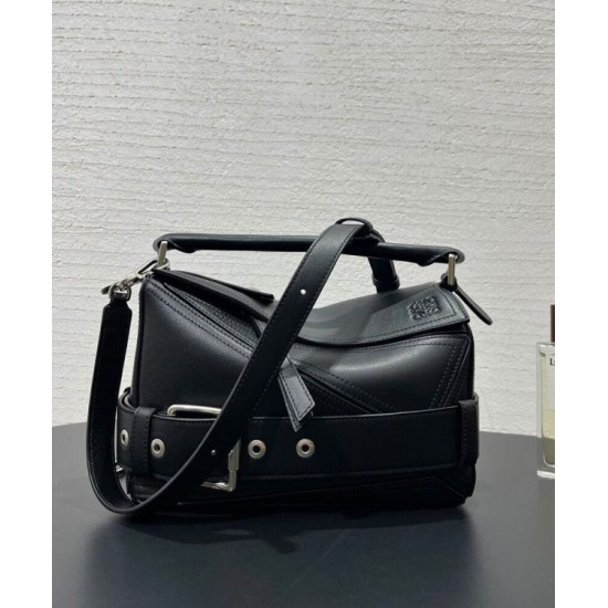 Super Clone Replica Loewe Large Puzzle Biker Bag in Black Top Replica Loewe Large Puzzle Biker Bag in Black