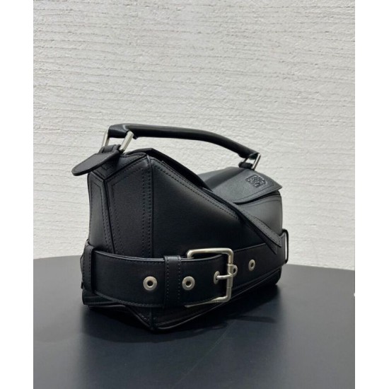 Super Clone Replica Loewe Large Puzzle Biker Bag in Black Top Replica Loewe Large Puzzle Biker Bag in Black