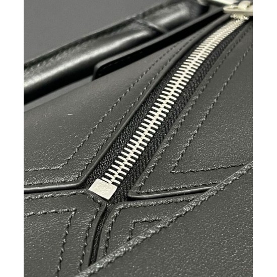 Super Clone Replica Loewe Large Puzzle Biker Bag in Black Top Replica Loewe Large Puzzle Biker Bag in Black
