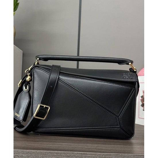 Super Clone Replica Loewe Featherlight Puzzle Small Bag in Black Top Replica Loewe Featherlight Puzzle Small Bag in Black