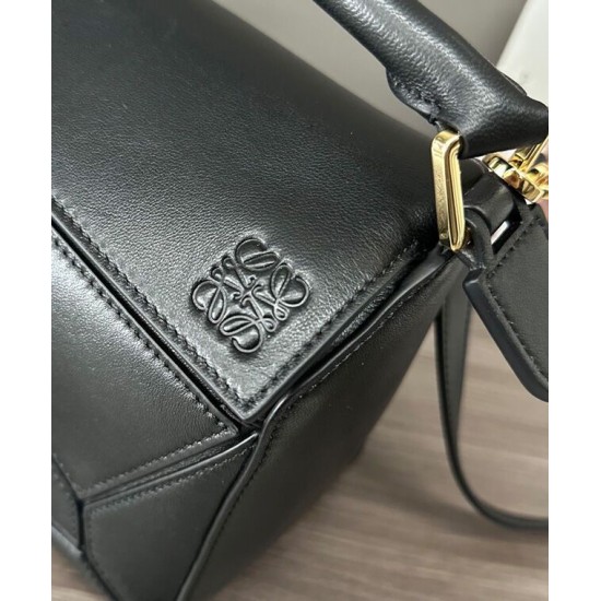 Super Clone Replica Loewe Featherlight Puzzle Small Bag in Black Top Replica Loewe Featherlight Puzzle Small Bag in Black