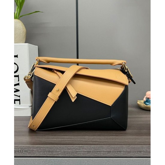 Super Clone Replica Loewe Classic Two-Tone Puzzle Edge Small Bag in Black/Brown Top Replica Loewe Classic Two-Tone Puzzle Edge Small Bag in Black/Brown