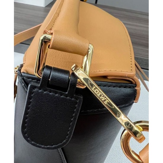 Super Clone Replica Loewe Classic Two-Tone Puzzle Edge Small Bag in Black/Brown Top Replica Loewe Classic Two-Tone Puzzle Edge Small Bag in Black/Brown